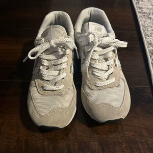 New Balance Women’s 574 Sneakers Size 7